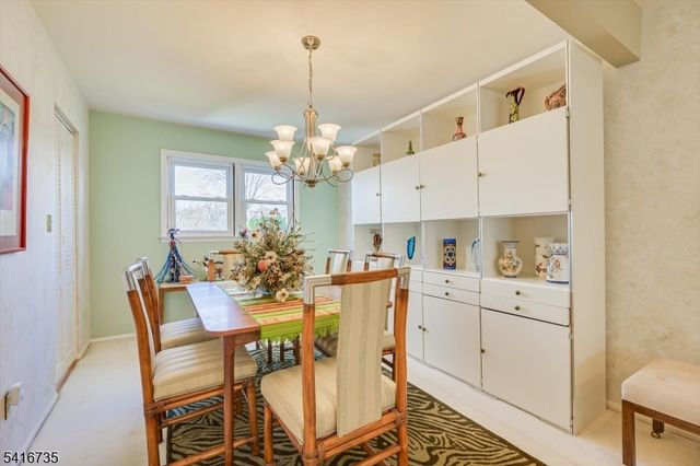 68 Beechwood Ave, Edison Twp., NJ 08837