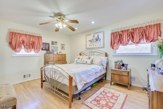 68 Beechwood Ave, Edison Twp., NJ 08837