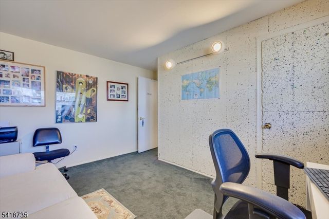 68 Beechwood Ave, Edison Twp., NJ 08837