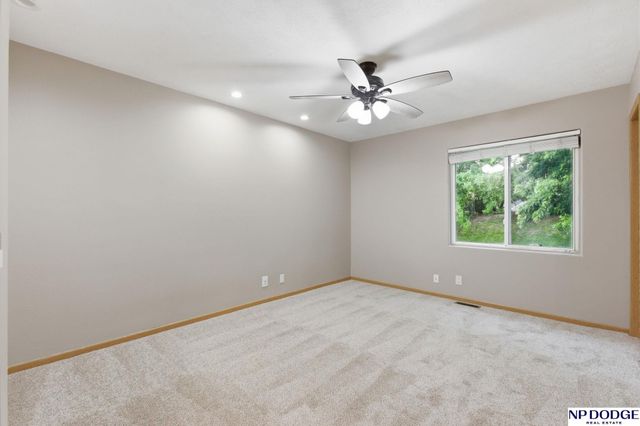 15302 Spencer Street, Omaha, NE 68116
