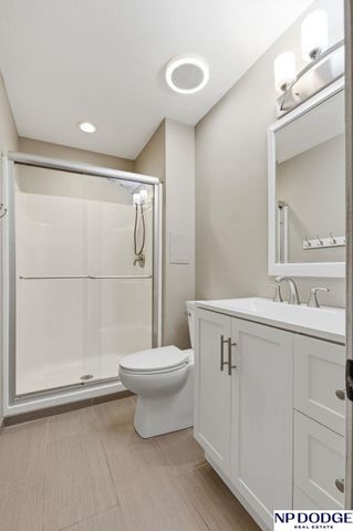 15302 Spencer Street, Omaha, NE 68116