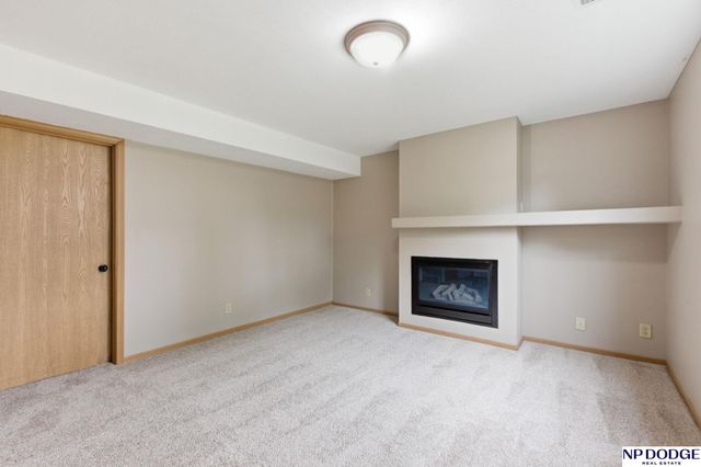 15302 Spencer Street, Omaha, NE 68116
