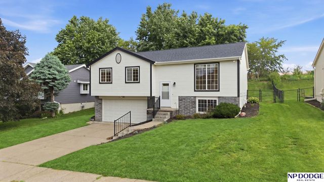 15302 Spencer Street, Omaha, NE 68116