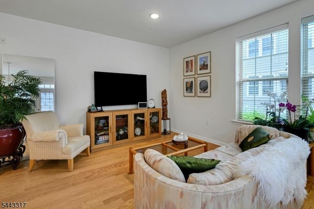 73 Robeson St, Somerville Boro, NJ 08876