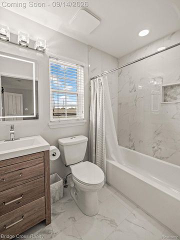 20308 Boardwalk Boulevard, Southfield, MI 48075