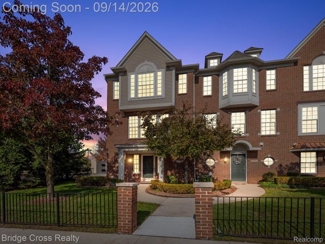 20308 Boardwalk Boulevard, Southfield, MI 48075