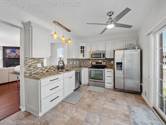 20308 Boardwalk Boulevard, Southfield, MI 48075