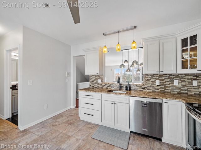 20308 Boardwalk Boulevard, Southfield, MI 48075