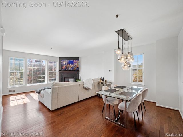 20308 Boardwalk Boulevard, Southfield, MI 48075
