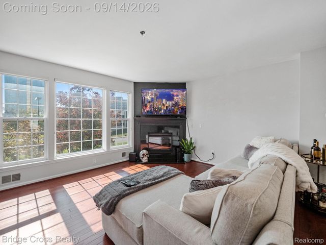 20308 Boardwalk Boulevard, Southfield, MI 48075