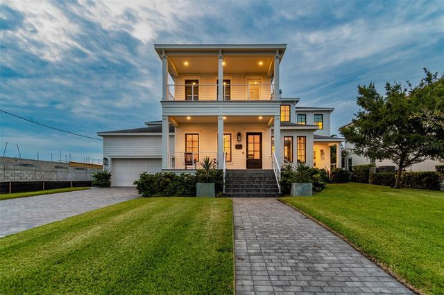 5811 MARINER STREET, Tampa, FL 33609