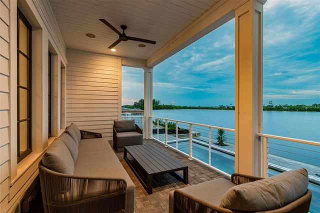 5811 MARINER STREET, Tampa, FL 33609