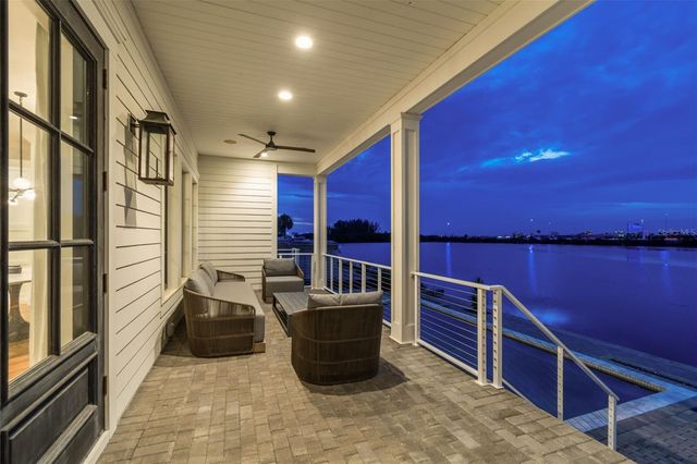 5811 MARINER STREET, Tampa, FL 33609