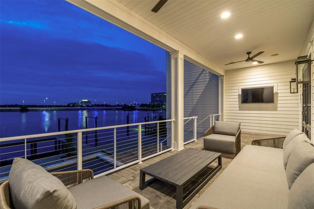 5811 MARINER STREET, Tampa, FL 33609