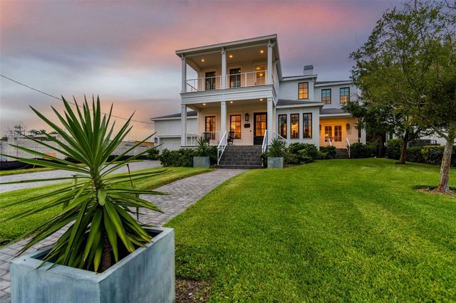 5811 MARINER STREET, Tampa, FL 33609