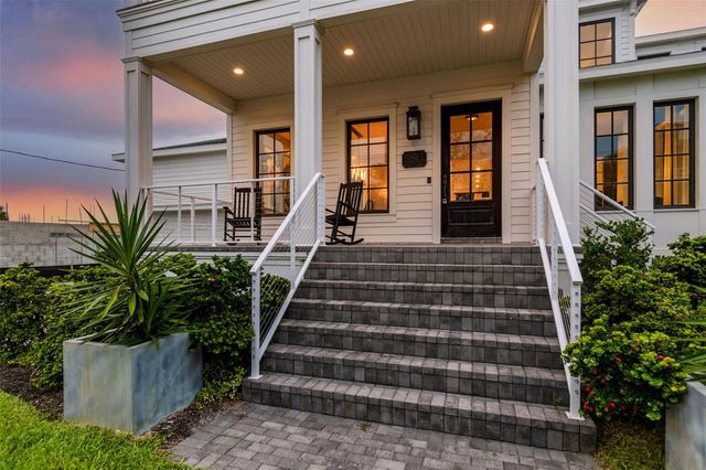 5811 MARINER STREET, Tampa, FL 33609