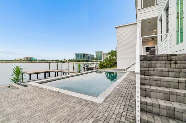 5811 MARINER STREET, Tampa, FL 33609