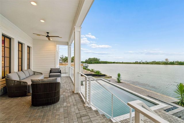 5811 MARINER STREET, Tampa, FL 33609