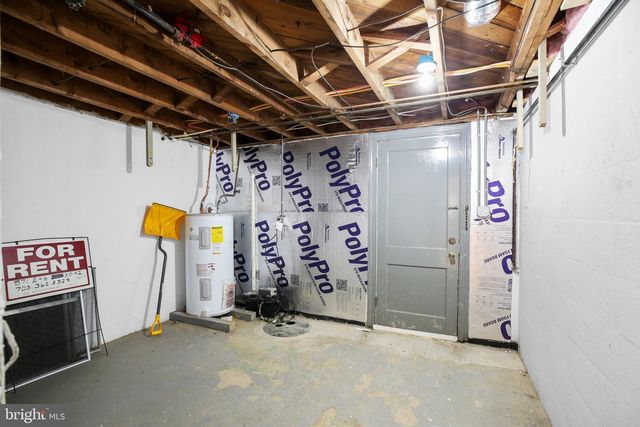 1213 STAFFORD AVE, Fredericksburg, VA 22401