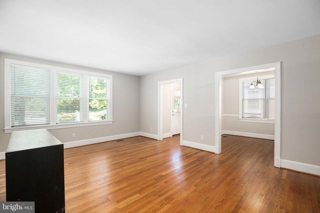 1213 STAFFORD AVE, Fredericksburg, VA 22401