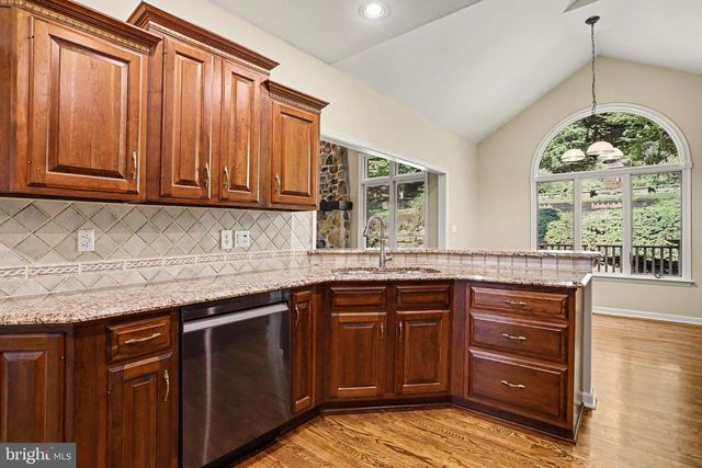 661 HUNTERS LN, Lewisberry, PA 17339