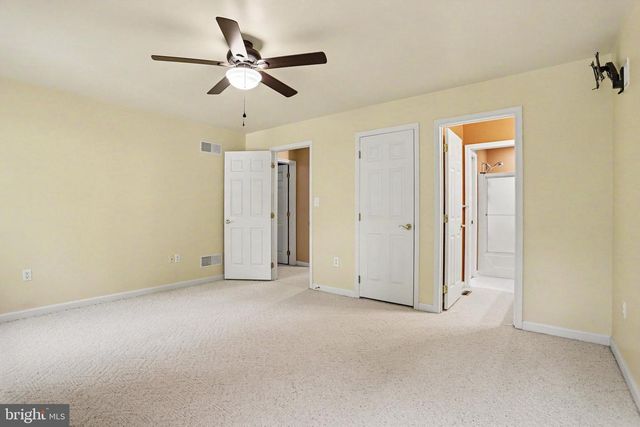 661 HUNTERS LN, Lewisberry, PA 17339