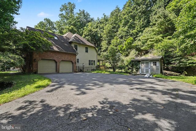 661 HUNTERS LN, Lewisberry, PA 17339