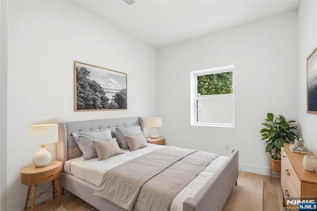 643 S 10th Street, Newark, NJ 07108