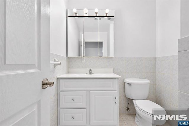 347 4th Street A, Palisades Park, NJ 07650