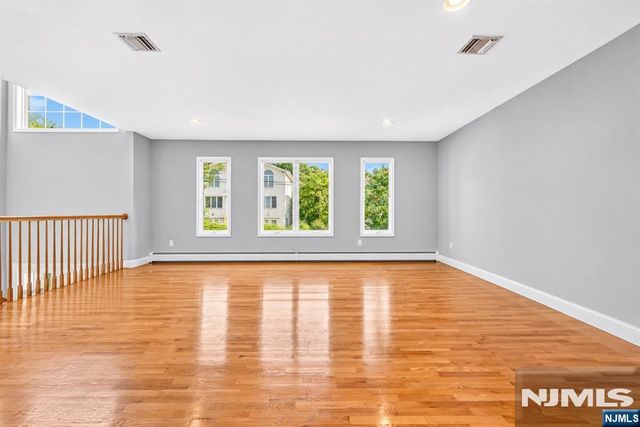 347 4th Street A, Palisades Park, NJ 07650