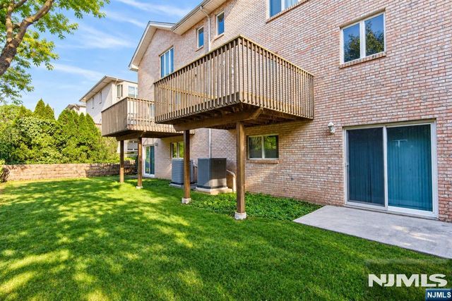 347 4th Street A, Palisades Park, NJ 07650