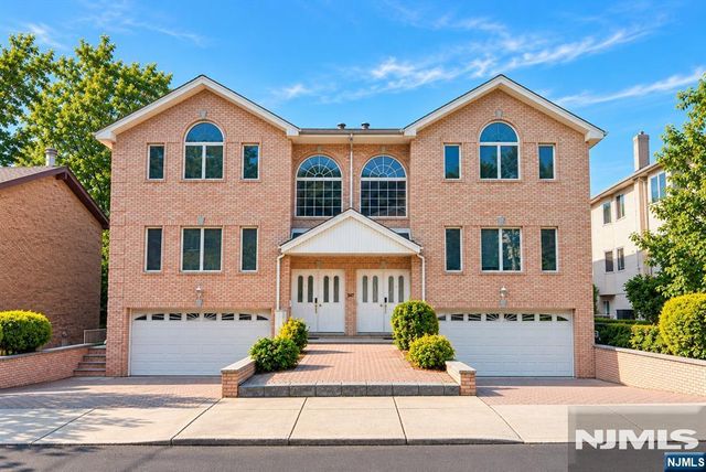 347 4th Street A, Palisades Park, NJ 07650