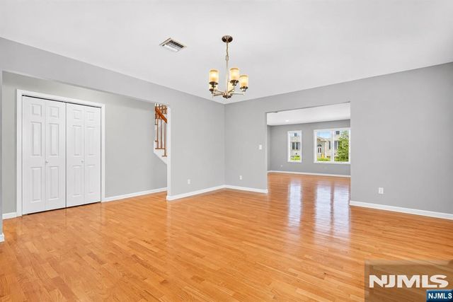 347 4th Street A, Palisades Park, NJ 07650