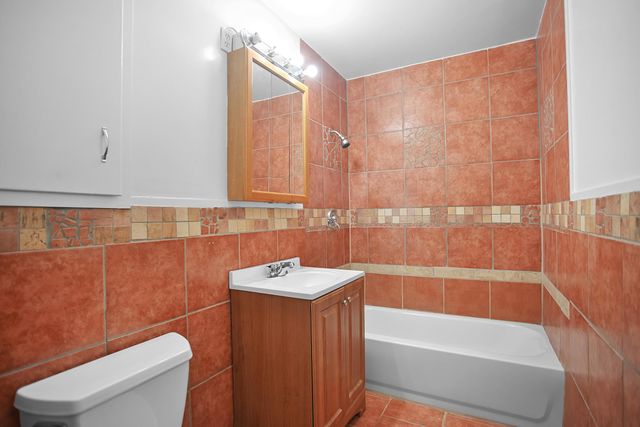 1307 61st Street, Lubbock, TX 79412