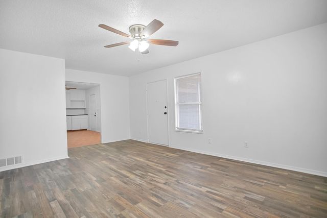 1307 61st Street, Lubbock, TX 79412