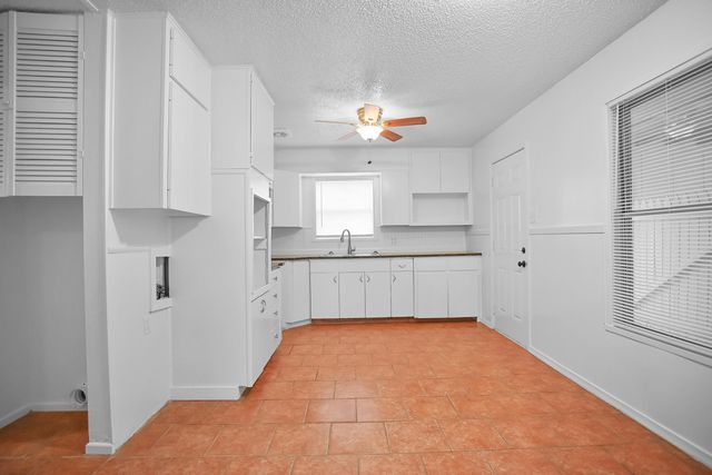 1307 61st Street, Lubbock, TX 79412