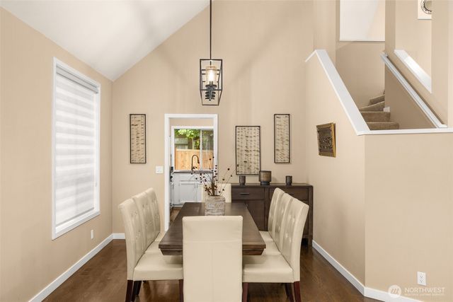 25444 SE 42nd Place, Issaquah, WA 98029