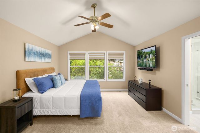 25444 SE 42nd Place, Issaquah, WA 98029