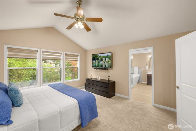25444 SE 42nd Place, Issaquah, WA 98029