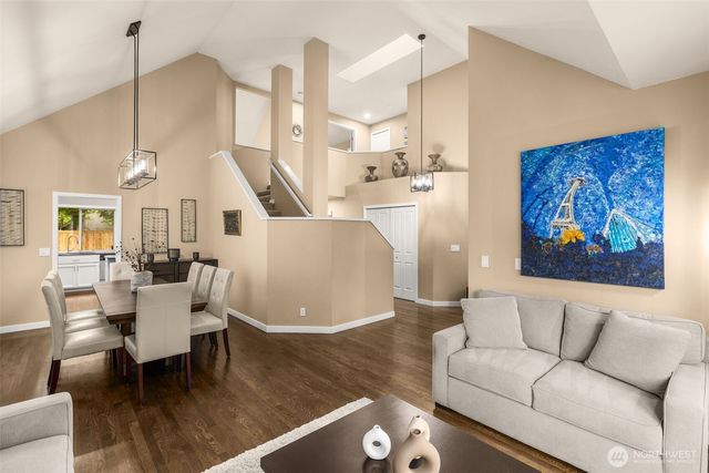 25444 SE 42nd Place, Issaquah, WA 98029