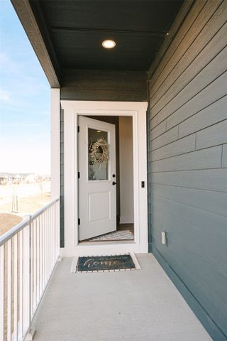 302 S 91st Street, West Des Moines, IA 50266