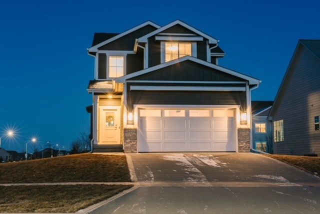 302 S 91st Street, West Des Moines, IA 50266