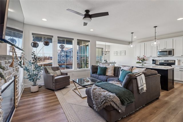 302 S 91st Street, West Des Moines, IA 50266