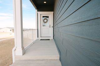 302 S 91st Street, West Des Moines, IA 50266