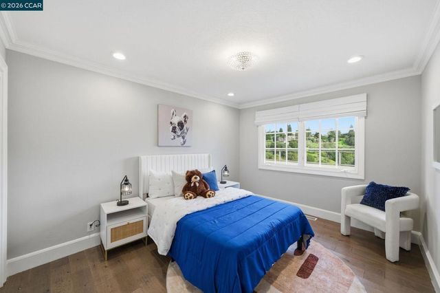 56 56 Bates Blvd, Orinda, CA 94563