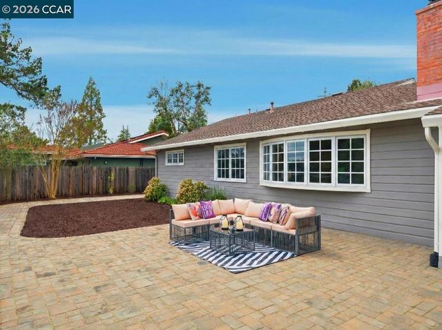56 56 Bates Blvd, Orinda, CA 94563