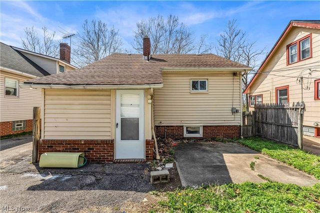 1401 E 219th Street, Euclid, OH 44117