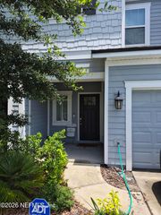 279 HENRYS BLUFF Place, Jacksonville, FL 32218