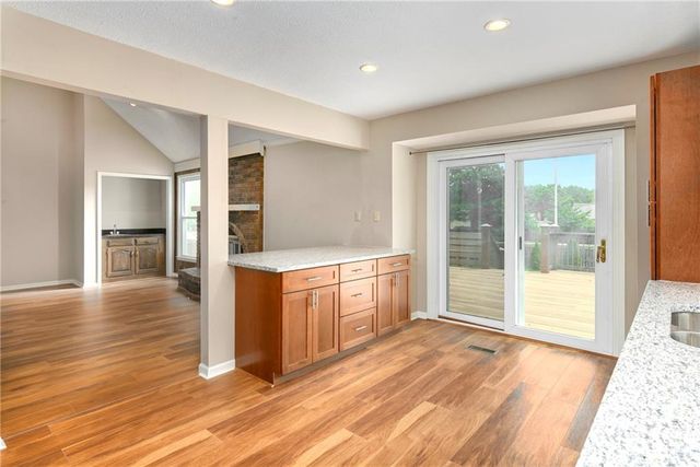 10119 EARNSHAW Street, Lenexa, KS 66215