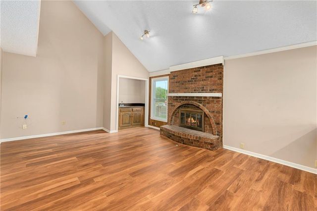 10119 EARNSHAW Street, Lenexa, KS 66215